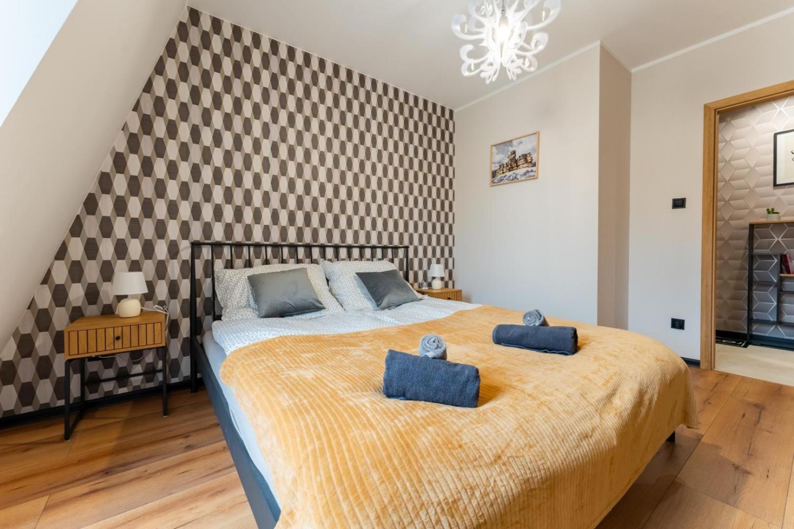 Apartament Przy Baszcie - Z Prywatnym Parkingiem W Centrum - By Spaceapart Jelenia Góra Buitenkant foto